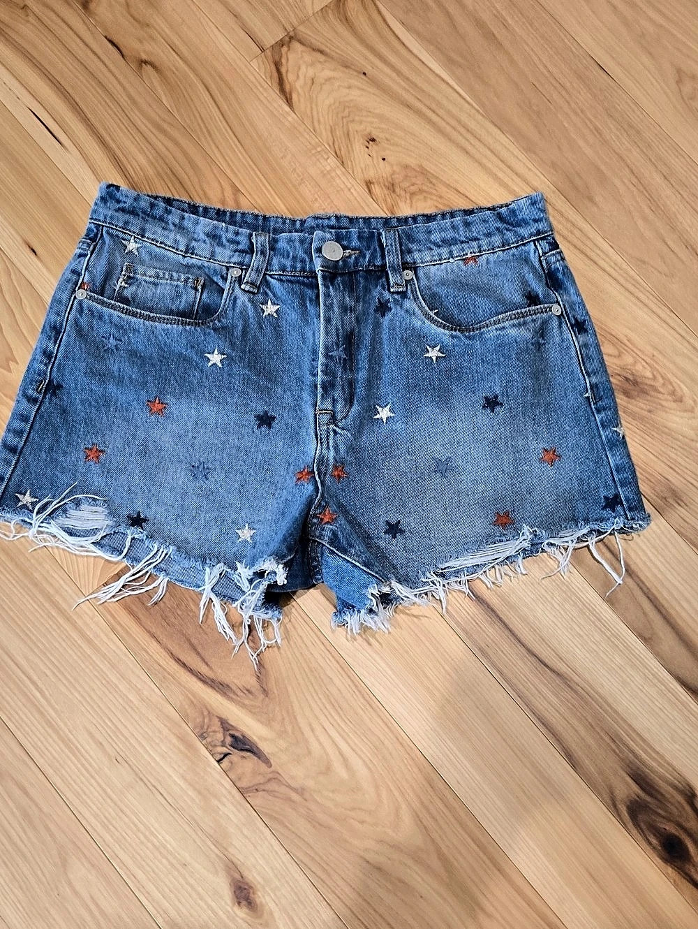 Blank NYC The Barrow Vintage High-Rise Short Distressed Star Jean Shorts 28